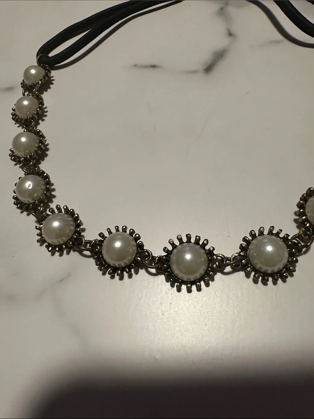 Pearl Accent Elastic Headband - White Pearls
